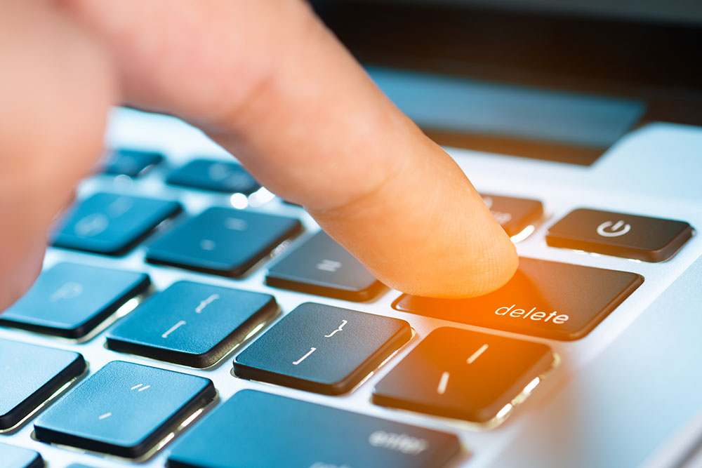 deleting-files-doesn't-destroy-them Deleting files doesn't mean they are gone